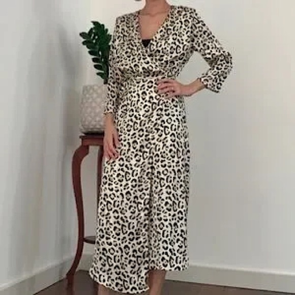 Zara Women’s Satin Wrap Midi Dress in Leopard Print Size S - Picture 1 of 11